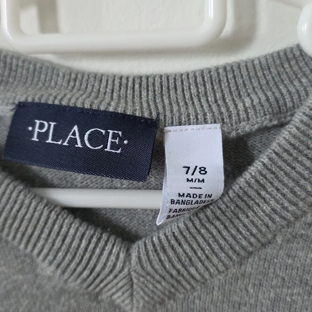 The Children's Place Gray V-Neck Sweater, 7/8Y